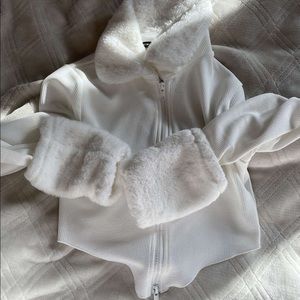 Fuzzy long sleeve